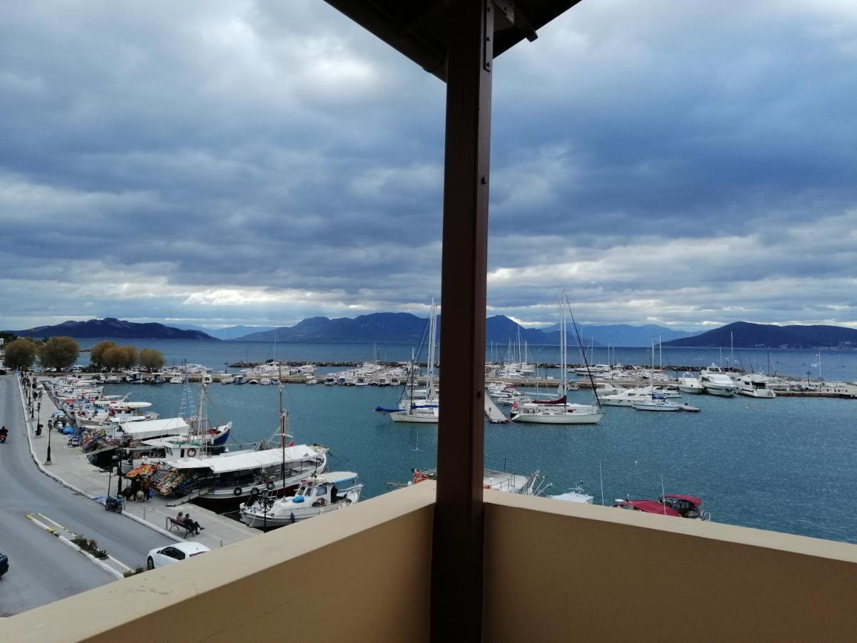 Aegina Port Apt 2-Διαμέρισμα Στο Λιμάνι Της Αίγινας 2 Extérieur photo