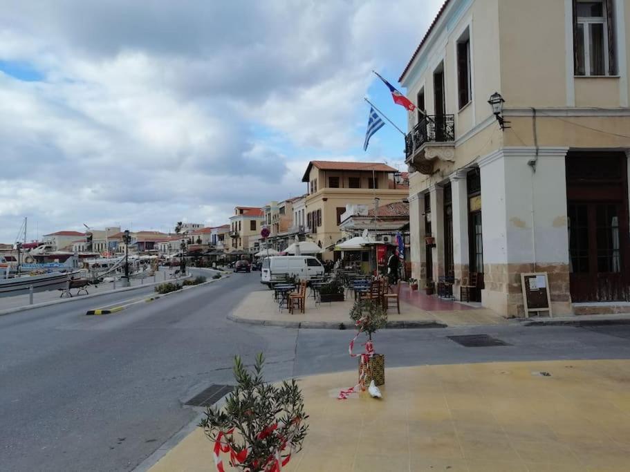 Aegina Port Apt 2-Διαμέρισμα Στο Λιμάνι Της Αίγινας 2 Extérieur photo