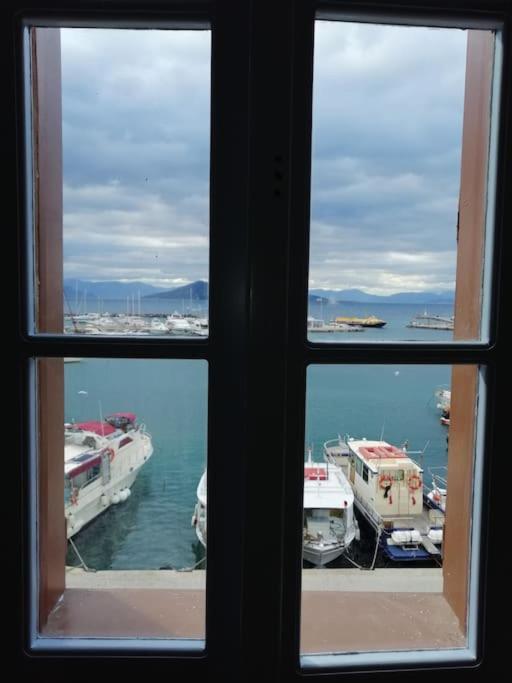 Aegina Port Apt 2-Διαμέρισμα Στο Λιμάνι Της Αίγινας 2 Extérieur photo
