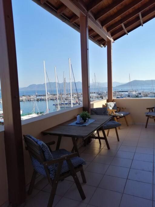 Aegina Port Apt 2-Διαμέρισμα Στο Λιμάνι Της Αίγινας 2 Extérieur photo