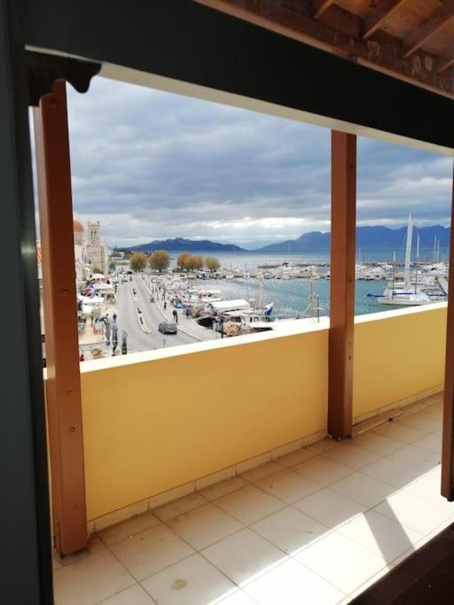 Aegina Port Apt 2-Διαμέρισμα Στο Λιμάνι Της Αίγινας 2 Extérieur photo